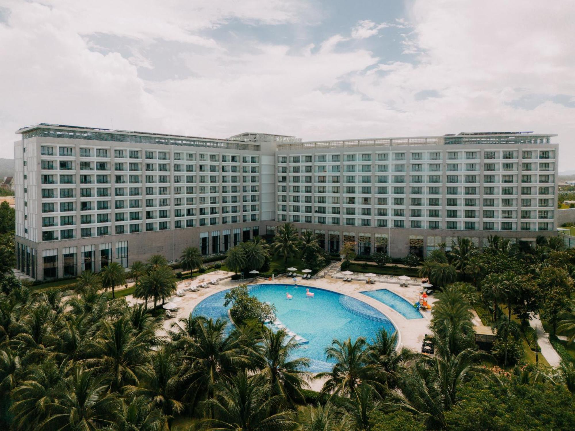 Hotel Wyndham Grand Phu Quoc Exterior foto