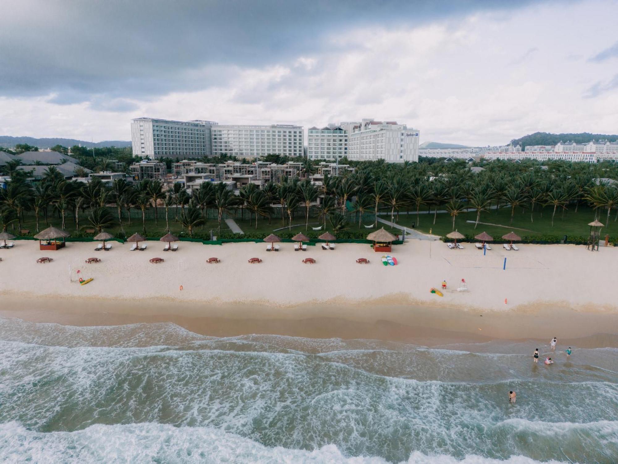 Hotel Wyndham Grand Phu Quoc Exterior foto