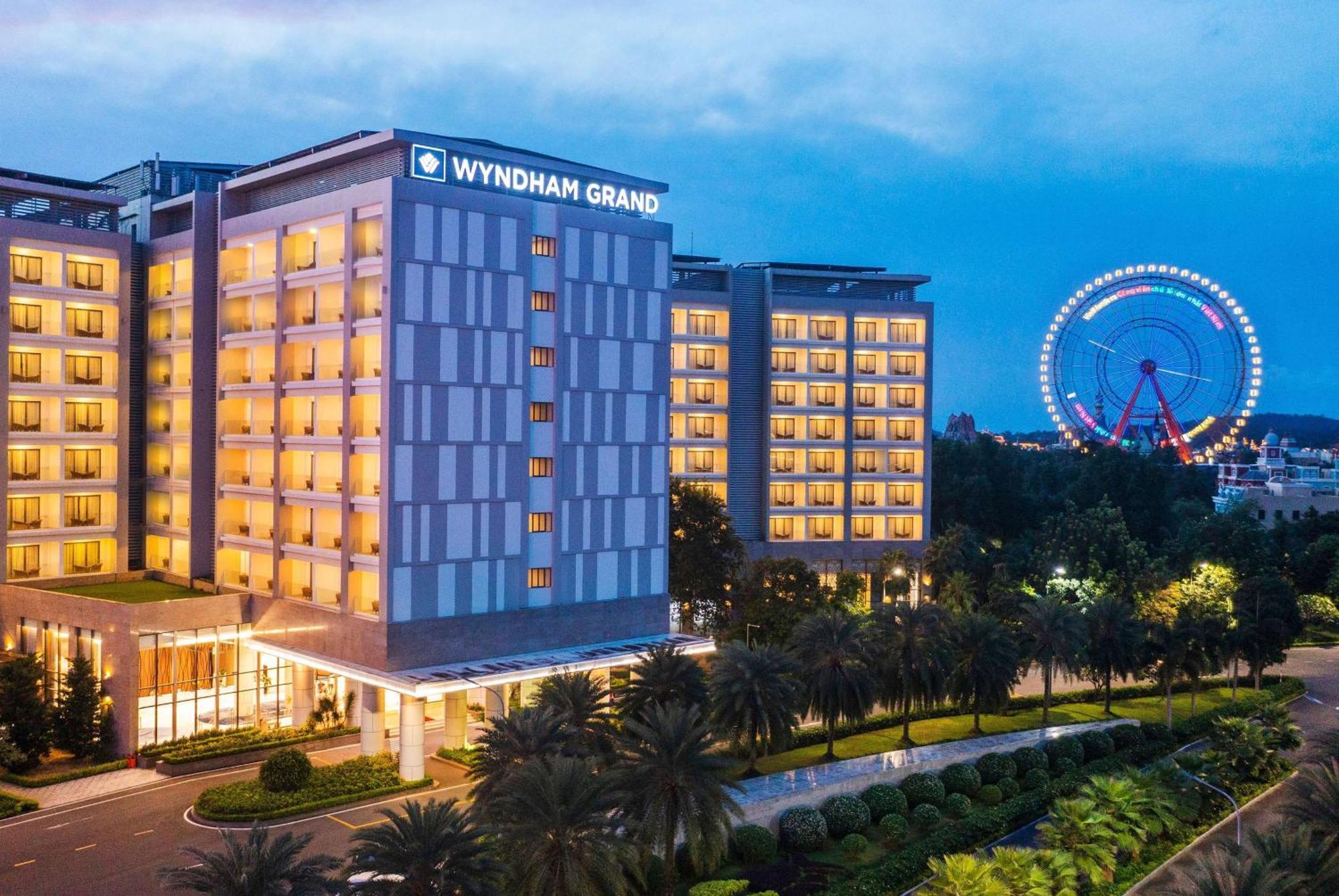 Hotel Wyndham Grand Phu Quoc Exterior foto